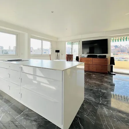 Le Panoramique - 4 Pieces Centre Apartment